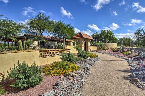 Luxe Tucson Vineyard Home